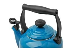 Le Creuset Tradition 40102022200000 Wasserkessel 2,1L, Azure -Victorin Geschaft LC40102022200000 02 lecreuset