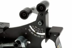 Work Sharp Ken Onion Blade Grinding Attachment -Victorin Geschaft WSSAKO81112 04 work sharp blade grinding attachment wssako81112 d4